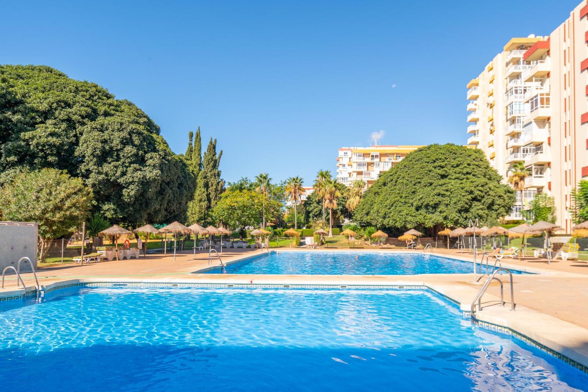 Hercules Pool & Beach Benalmádena Exterior foto